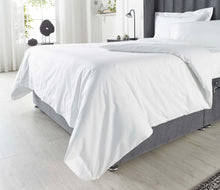 Load image into Gallery viewer, Downland Hampton T180 Polycotton Duvet Cover