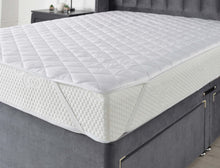 Load image into Gallery viewer, Downland Hotel Quality Quilted Mattress Protector