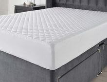 Load image into Gallery viewer, Downland Superbounce Quilted Mattress Protector