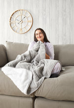 Load image into Gallery viewer, Huggleland Waffle Super Soft Heated Blanket / Throw
